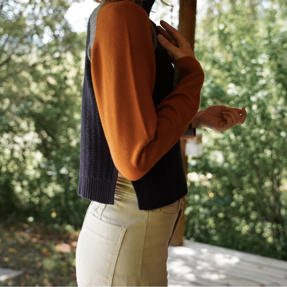 Long Sleeve Sweater | Size XS